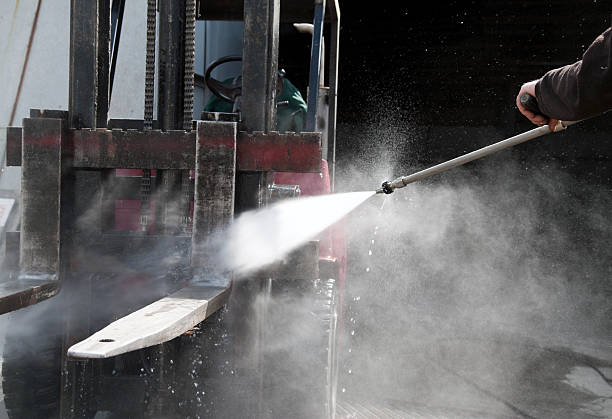 Best Warehouse Cleaning  in Wakeeney, KS